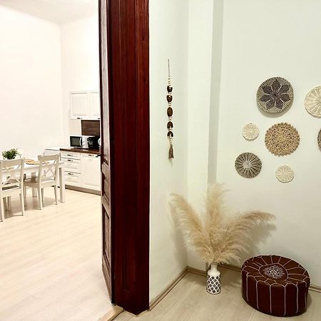 Apartment In Historical Part - Old Town Top Address Bratislava Exterior photo